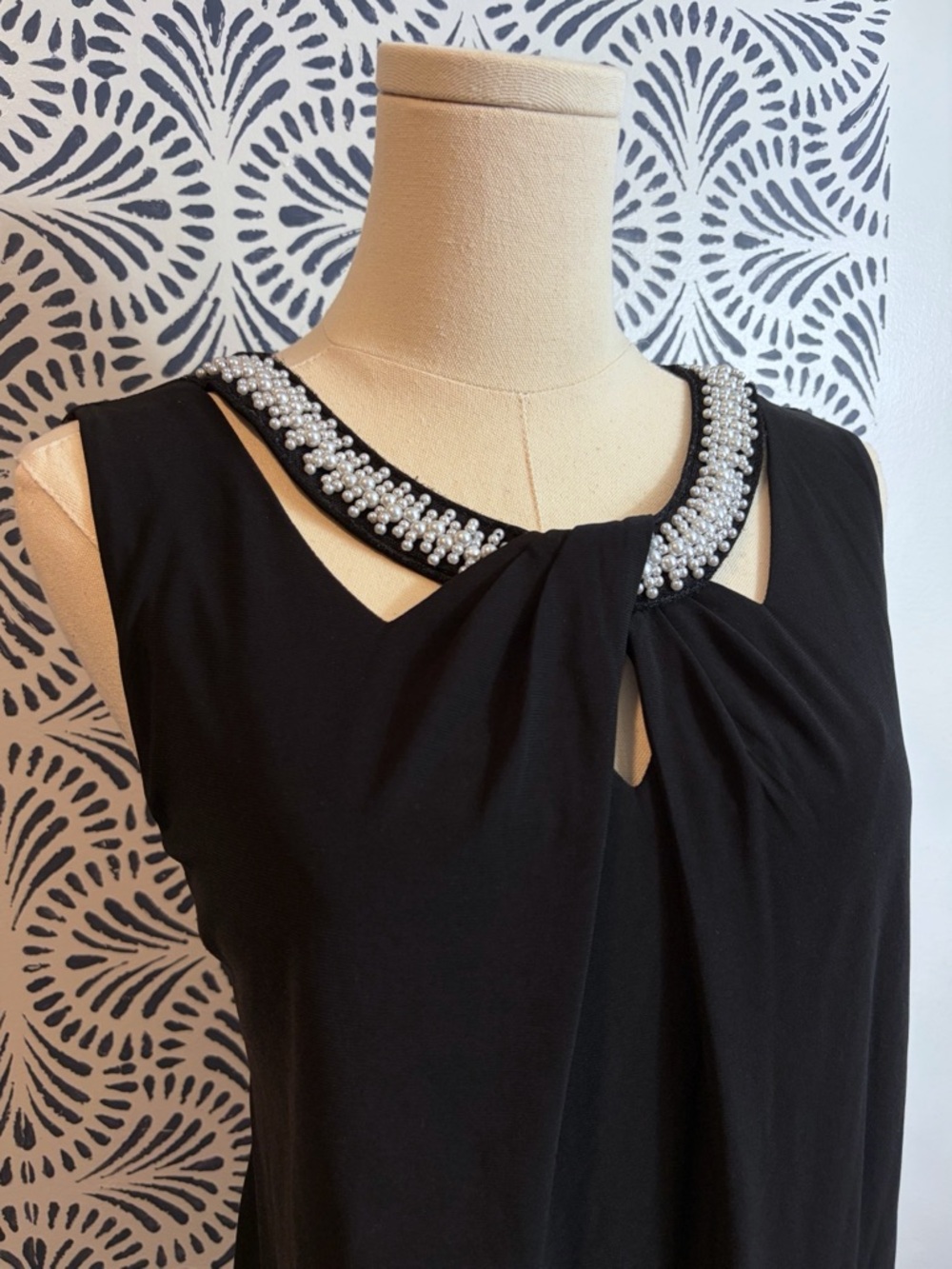 Nine West Pearl Accent Twist Career Office Wear Top